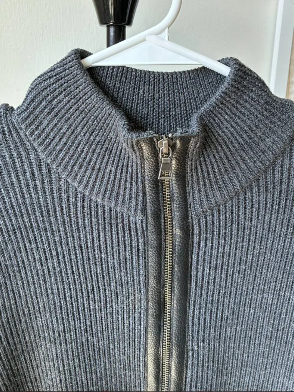 Vince Wool Ribbed Knit Full-Zip Sweater in Dark Gray w/ Leather Details - Size S